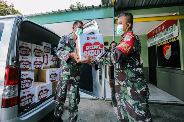 SiCepat Ekspres Salurkan Bantuan Covid-19 kepada Pemprov DKI Jakarta