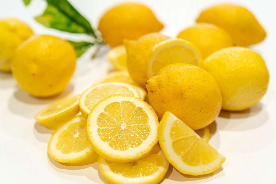 Kenali Kandungan dan Manfaat Lemon untuk Kesehatan Badan dan Wajah