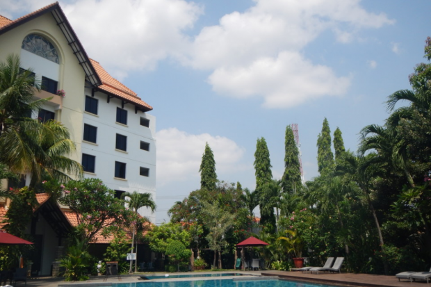Salah satu tampilan Hotel Santika Cirebon yang terletak di Kota Cirebon, Jawa Barat