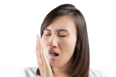 Cara menghilangkan bau petai pada mulut