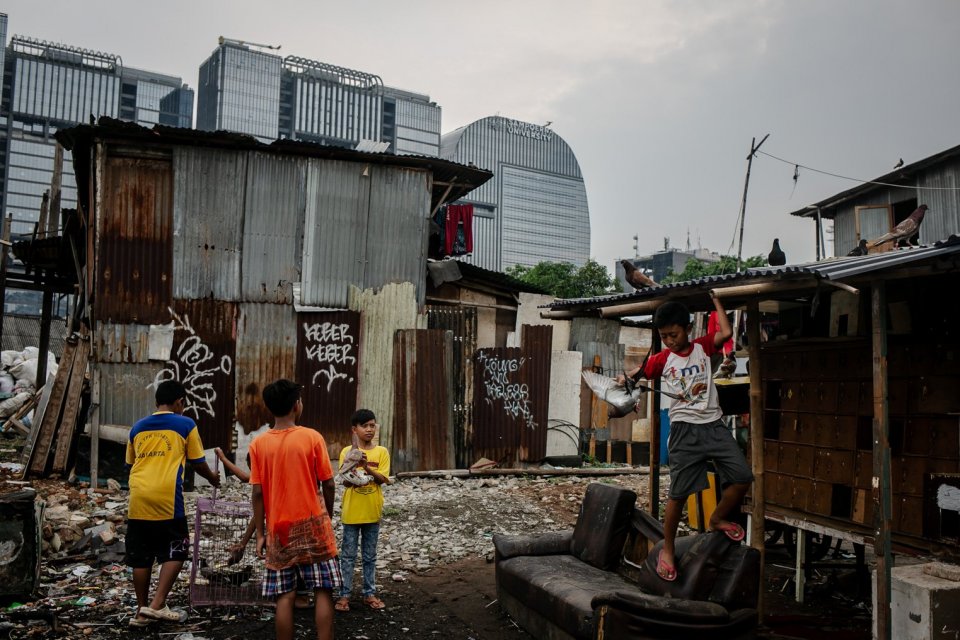 orang miskin, jumlah orang miskin di Indonesia, shopee
