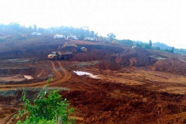 Area tambang nikel PT PAM Mineral di Desa Laroenai, Kec. Bungku, Sulawesi Tengah,