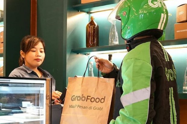 GrabFood menjadi salah sati platform Grab layanan pesan-antar online yang sering digunakan di Indonesia
