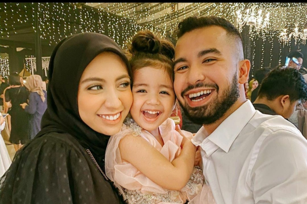 Vicky Alaydrus dan Keluarga