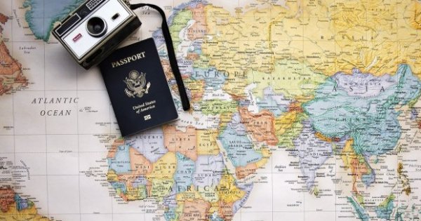 Berikut adalah karakteristik pada negara-negara berkembang kecuali