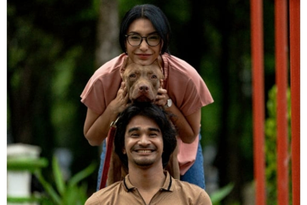 Tyas Mirasih dan Tengku Tezi