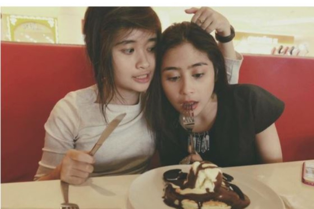 Gritte Agatha dan Prilly Latuconsina