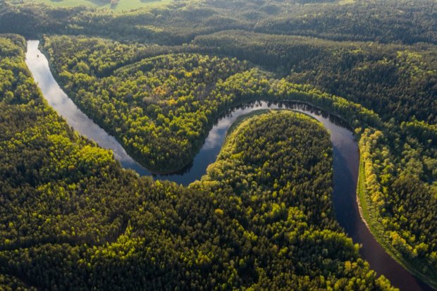 Sungai Amazon sebagai salah satu sungai terpanjang di dunia