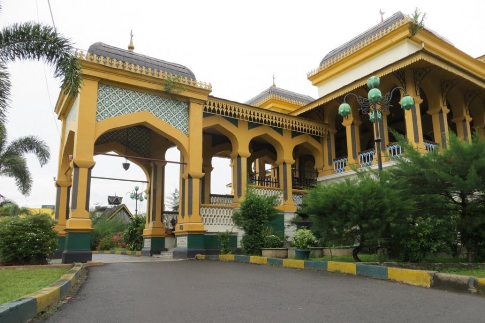 Bangunan Istana Maimun sebagai tempat wisata di Medan