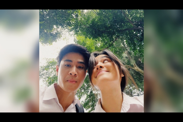 Mawar Eva De Jongh dan Yesaya Abraham