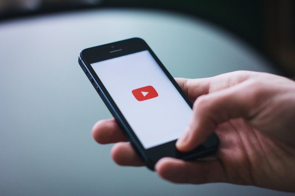 Tampilan Youtube di smartphone