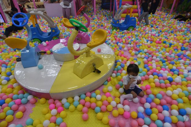 PPKM, mal, anak, mal dan pusat perbelanjaan
