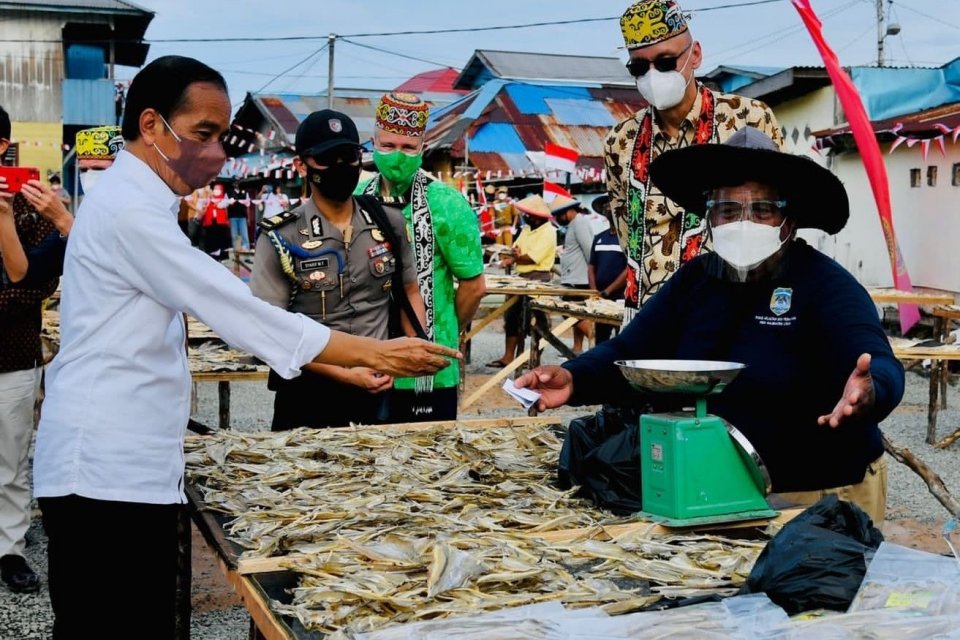 Jokowi, BLT, PKL