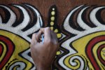 Lukisan Kulit Kayu Dari Papua Karya Seni nan Eksotis