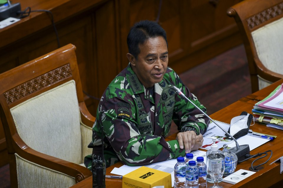 DPR, Panglima TNI