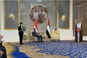 Indonesia dan Uni Emirat arab meneken kerja sama sistem pembayaran.