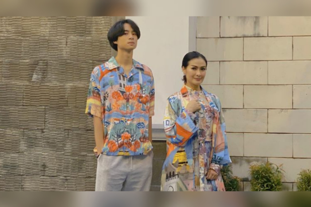 Devano Danendra dan Iis Dahlia