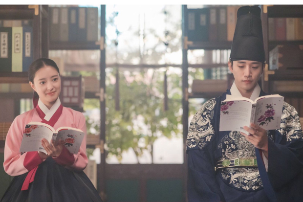 Lee Se Young dan Junho 2PM