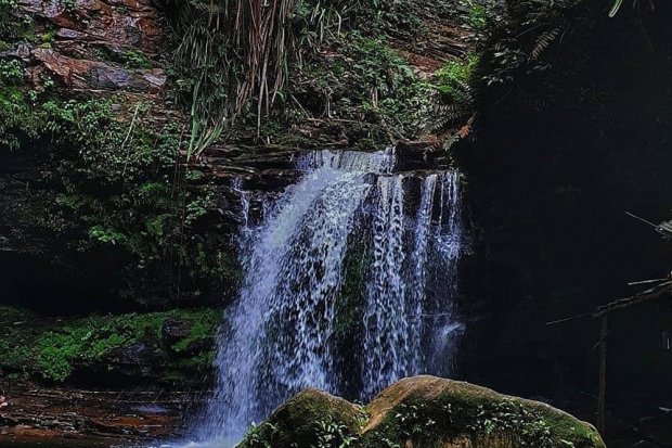Wisata Pekanbaru di Air Terjun Aek Martua