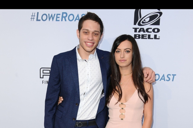 Pete Davidson dan Cazzie David