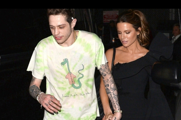 Pete Davidson dan Kate Beckinsale