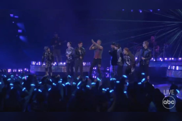 BTS dan Coldplay