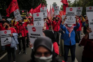 Unjuk Rasa Indonesia Darurat Upah