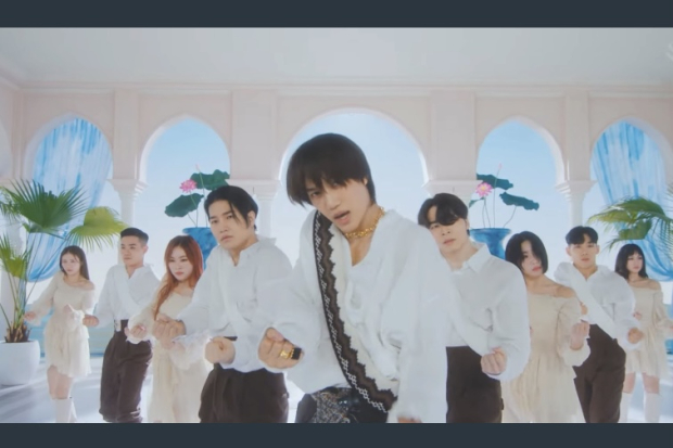 Kai EXO Peaches
