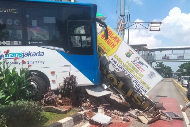 Transjakarta, kecelakaan, Jakarta