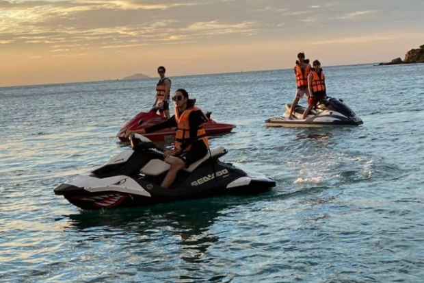 Nani Hirunkit dan F4