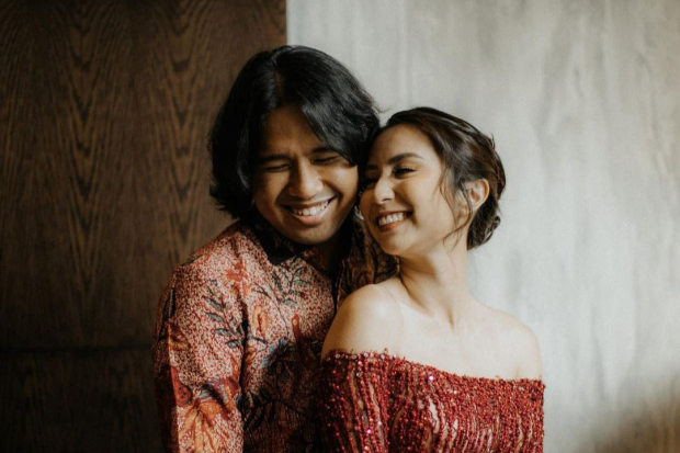 Joshua Suherman dan Clairine Clay