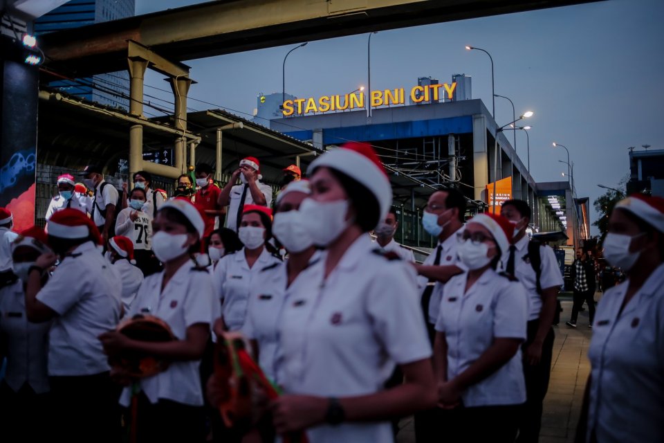 Sambut Kemeriahan Natal dengan Alunan Musik di Jalur Pedestrian