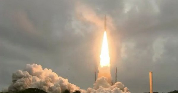 NASA Investasi Rp 210 T di RI, Air Products Puluhan Tahun Jadi Partner NASA - Industri Katadata.co.id