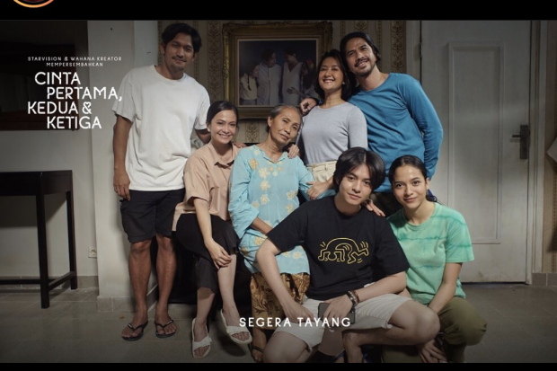 Film Cinta Pertama, Kedua, & Ketiga