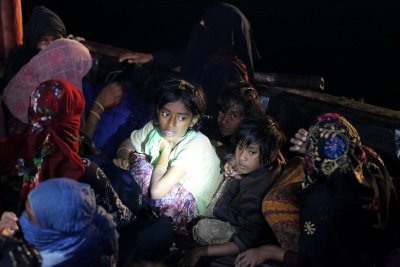 Evakuasi Pengungsi Rohingya di Aceh