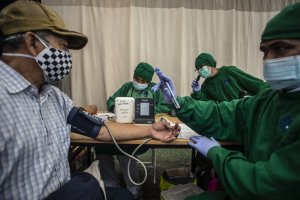 Vaksinasi Booster COVID-19 di Jakarta 