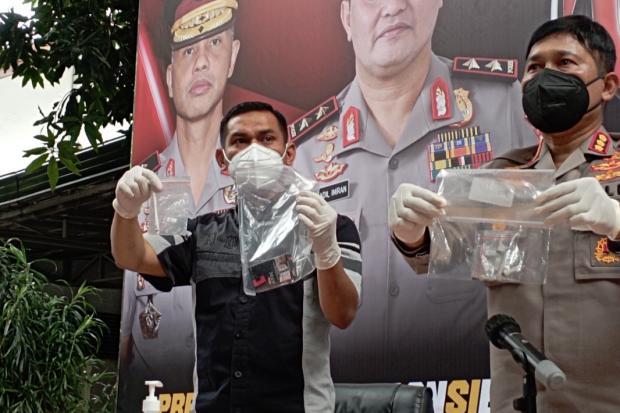 Barang Bukti Sintesis Milik Fico Fachriza