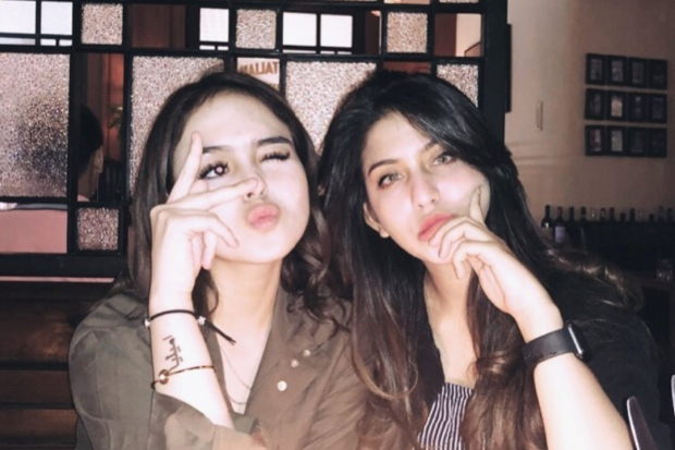 Dalila Basr dan Laura Anna