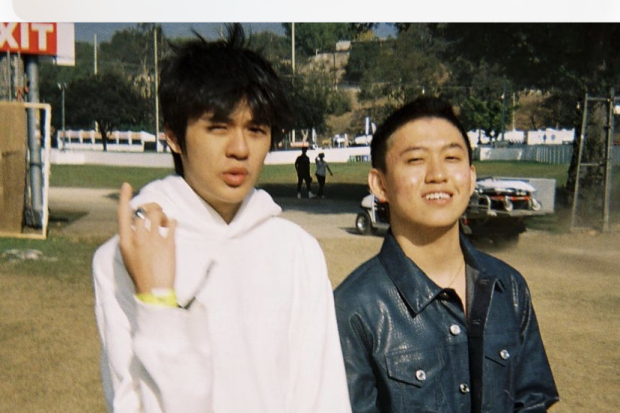 Warren Hue dan Rich Brian