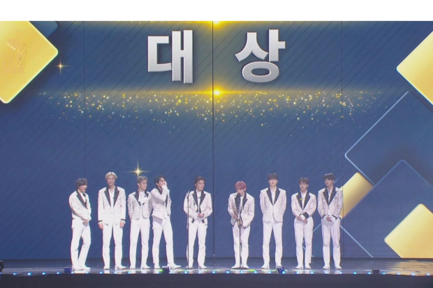 NCT 127 Raih Daesang di 31st Seoul Music Awards 2022