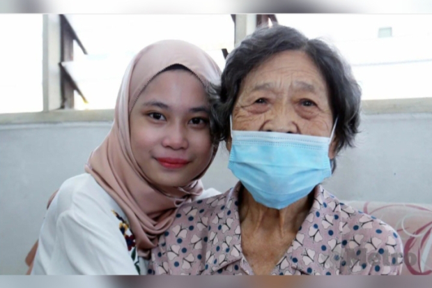 Rohana Abdullah dan Chee Hoi Lan