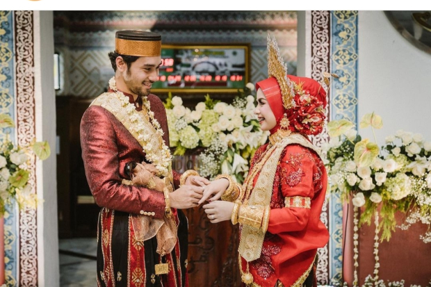 Achmad Megantara dan Asri Faradila