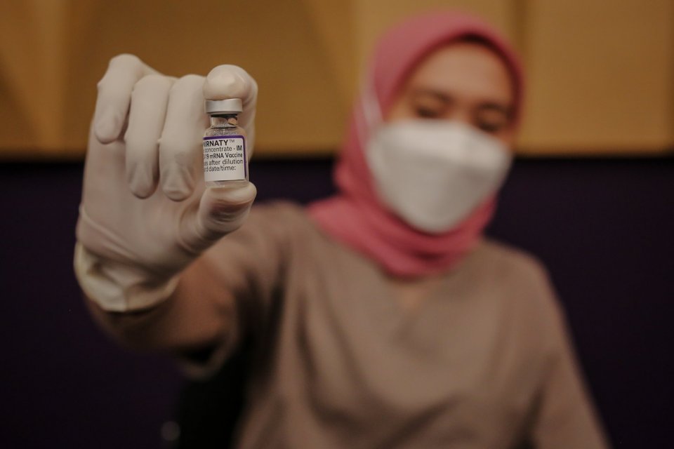 vaksin booster, omicron, vaksinasi booster, pekerja pariwisata