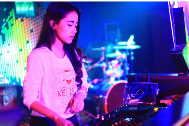 Dj Indah Cleo