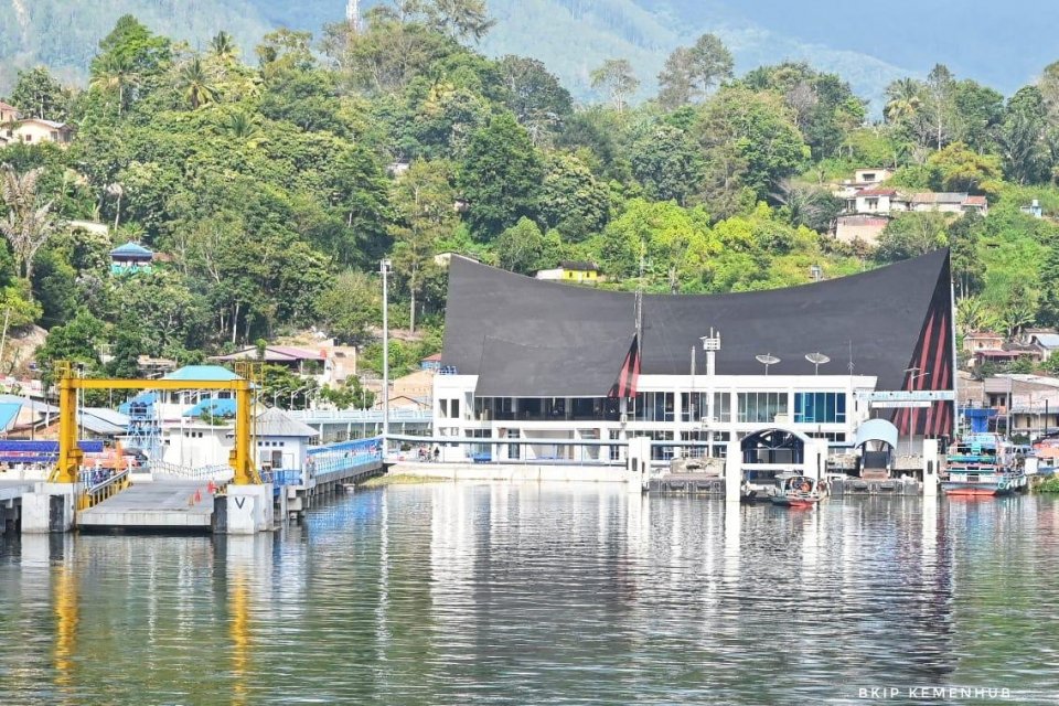Jokowi, pelabuhan
