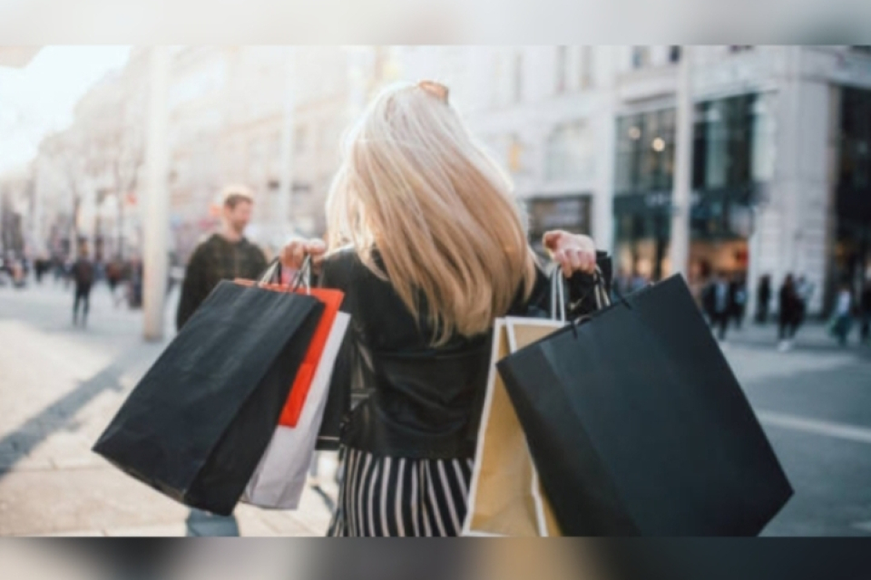 Penilaian kredit calon debitur kini bisa bersumber dari berbagai data, termasuk aktivitas calon debitur di media sosial seperti Instagram.