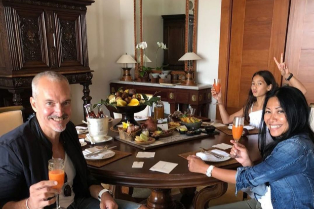 Anggun C Sasmi dan Keluarga