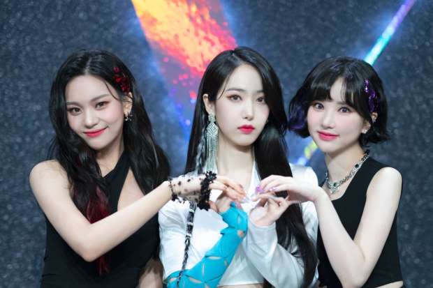 Umji, SinB, Eunha GFRIEND