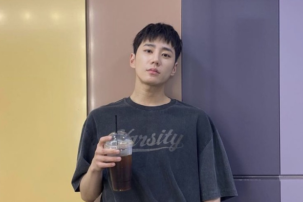 Lee Jun Young / Jun UNB