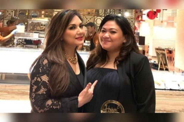 Nia Daniaty dan Olivia Nathania